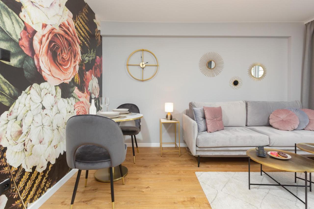 City Center Apartment Near The Vistula By Noclegi Renters Warschau Exterior foto